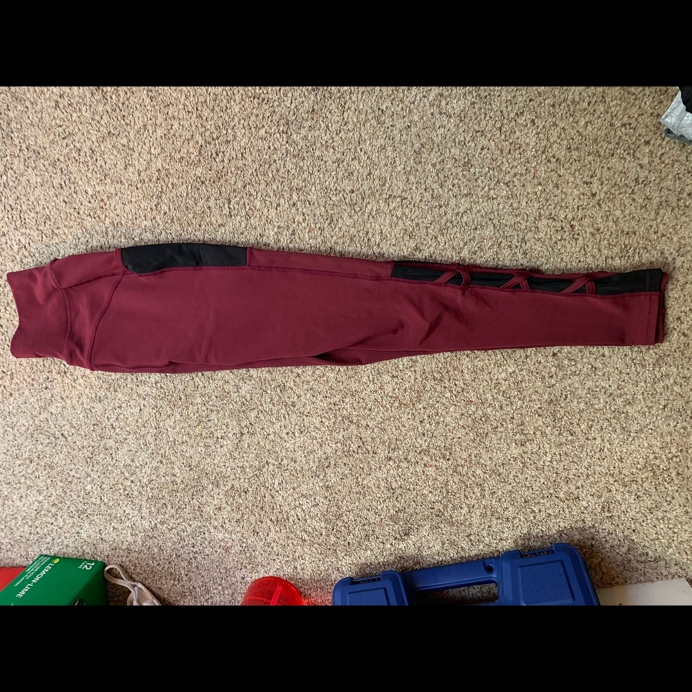 Size small pop fit leggings